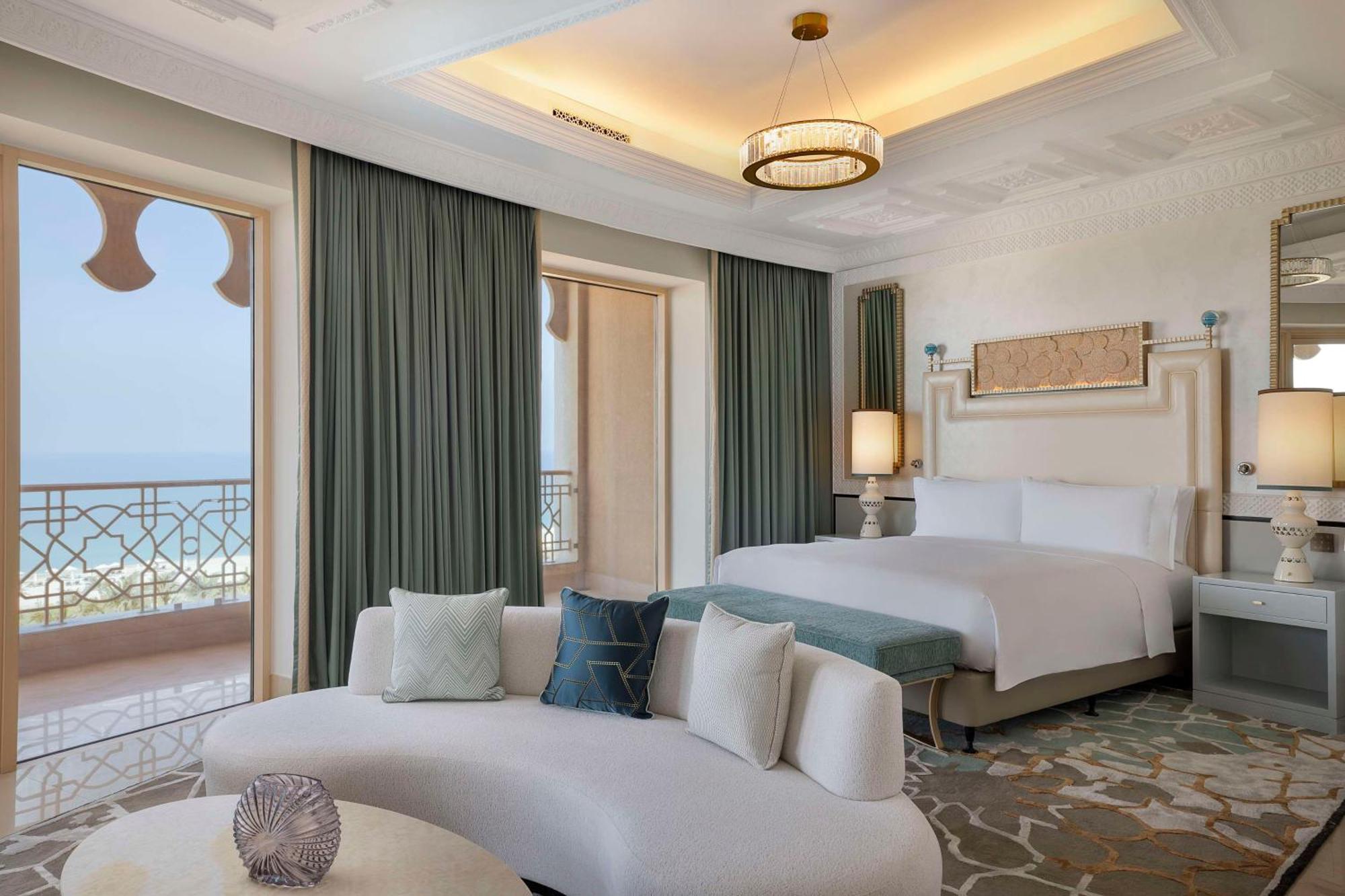Premier Zimmer mit Kingsize-Bett und Meerblick